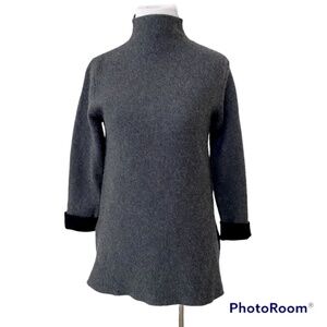 Tahari Sweater Size Small Gray Soft Zipper Detail High Neck
